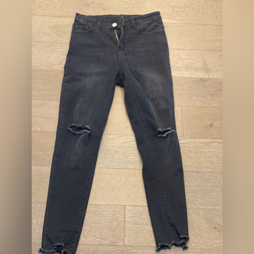 Black distressed jeans